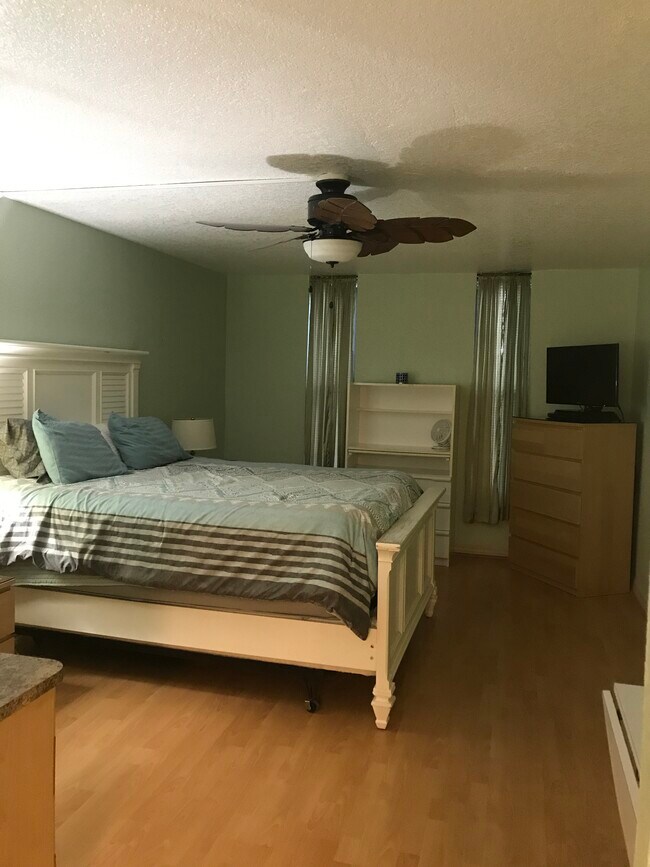 Building Photo - 1000 S Ocean Blvd