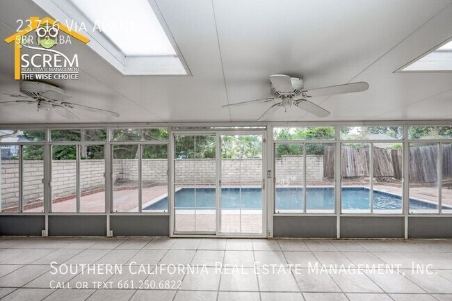 Building Photo - 23716 Vía Avant