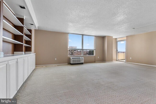Building Photo - 205 E Joppa Rd