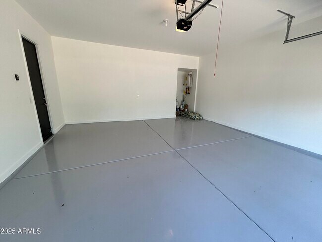 Building Photo - 18512 N 65th Pl