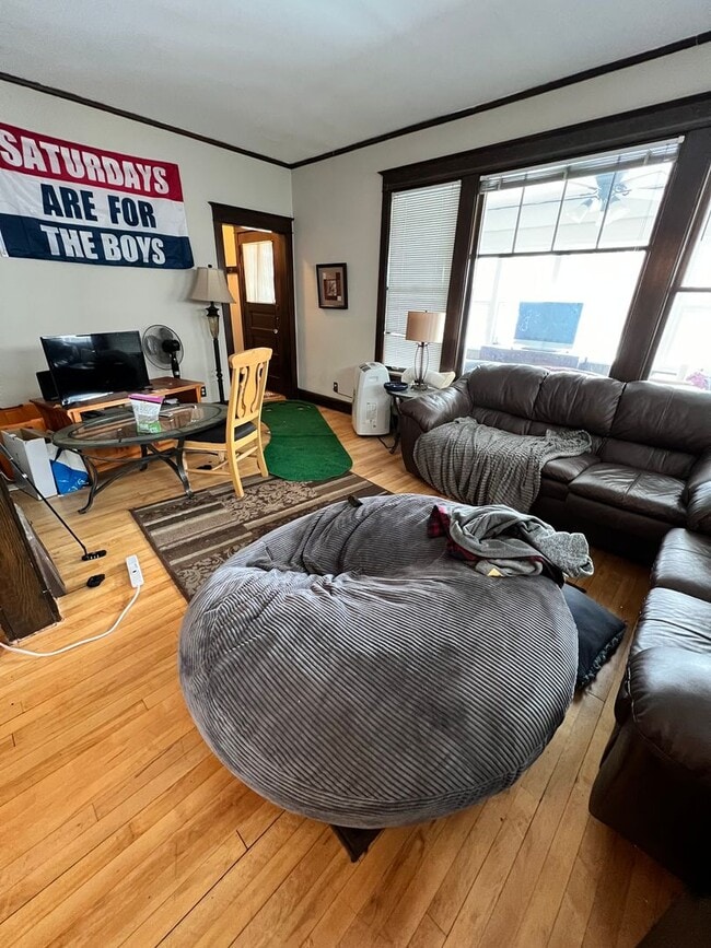 Building Photo - 1909 Garden St