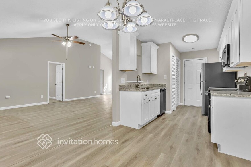 Building Photo - 8605 Garvey Dr