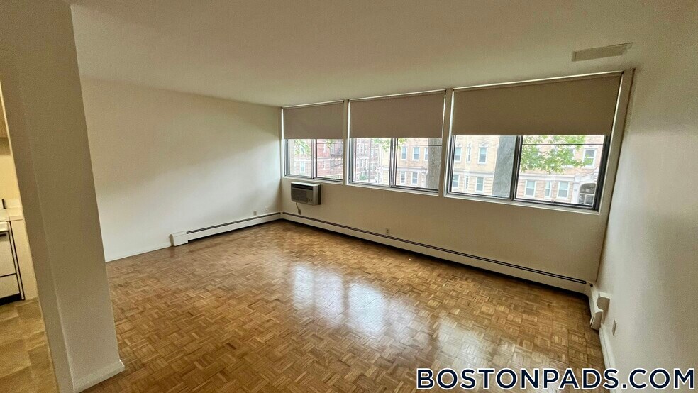Building Photo - 1455 Commonwealth Ave