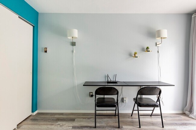 Building Photo - 6780 Friars Rd