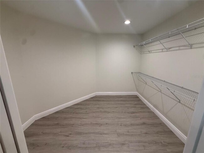 Building Photo - 16382 SE 83rd Ave
