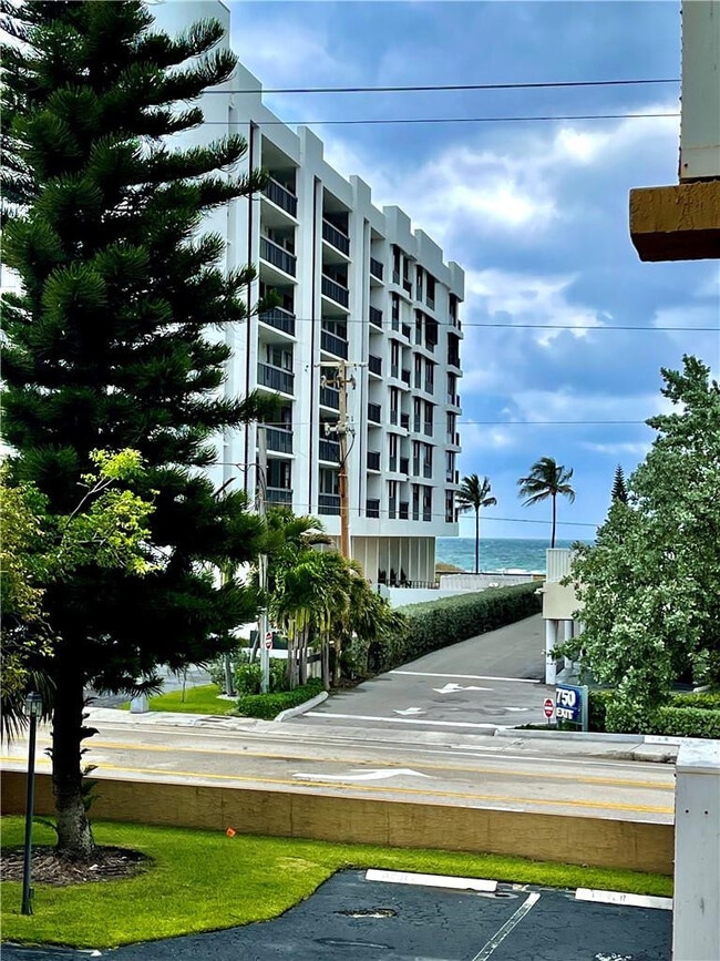 Building Photo - 801 N Ocean Blvd