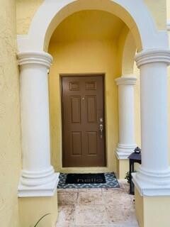 Building Photo - 4948 SW 136th Ave