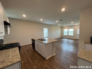 Building Photo - 465 Middle Grn Lp