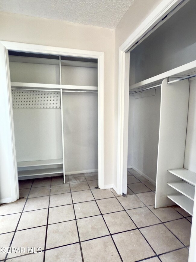 Building Photo - 5208 La Taste Ave