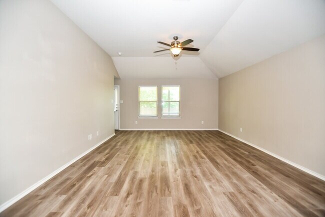 Building Photo - 4713 Joshua Dr