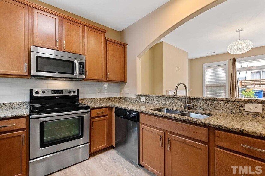 Building Photo - 3826 Amelia Park Dr