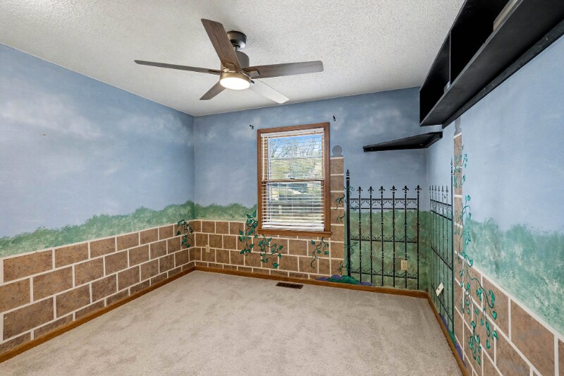 Building Photo - 15322 W 83rd Terrace