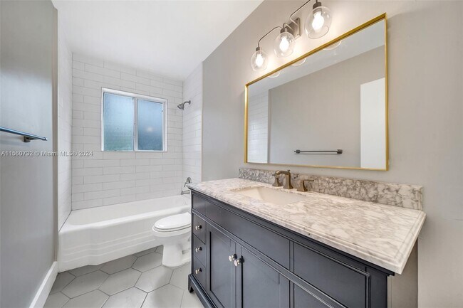 Building Photo - 8275 SW 41st St