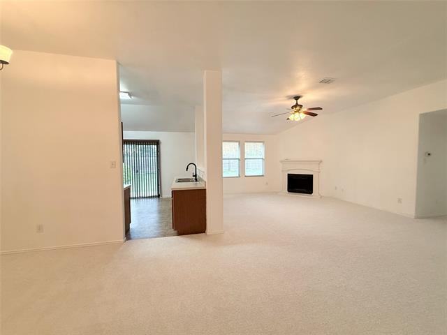 Building Photo - 918 Fleming St