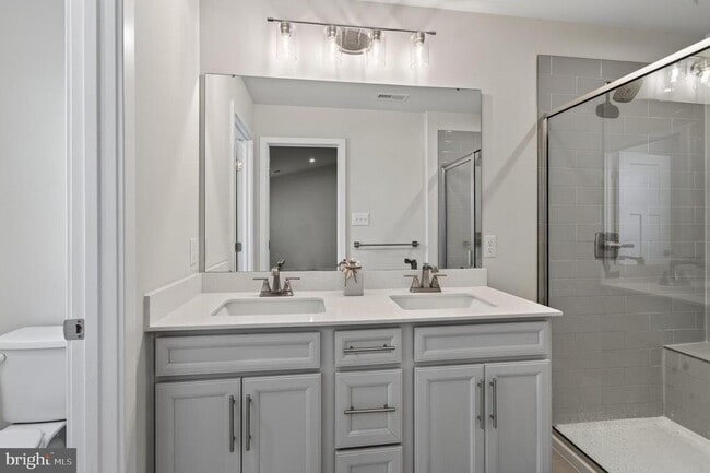 Building Photo - 1047 Watson Ct