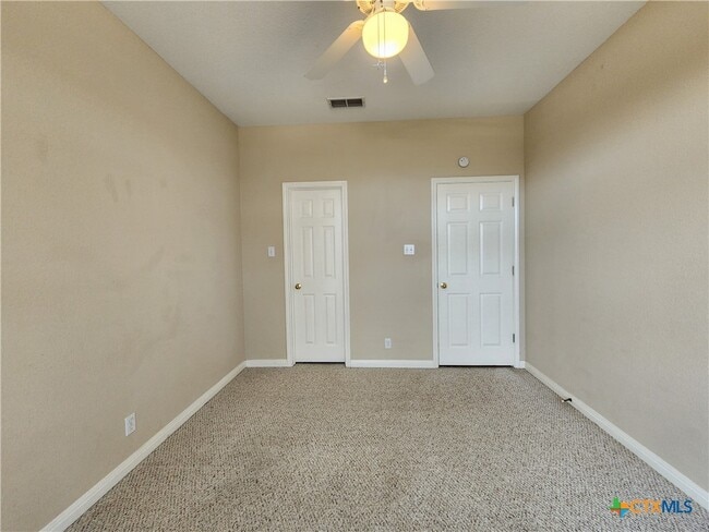 Building Photo - 1771 Oak Glen