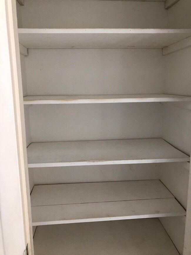 Building Photo - 227 Norwich J