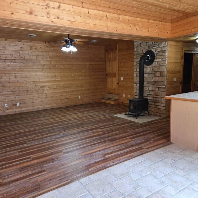 Building Photo - 7749 Mcgur Rd