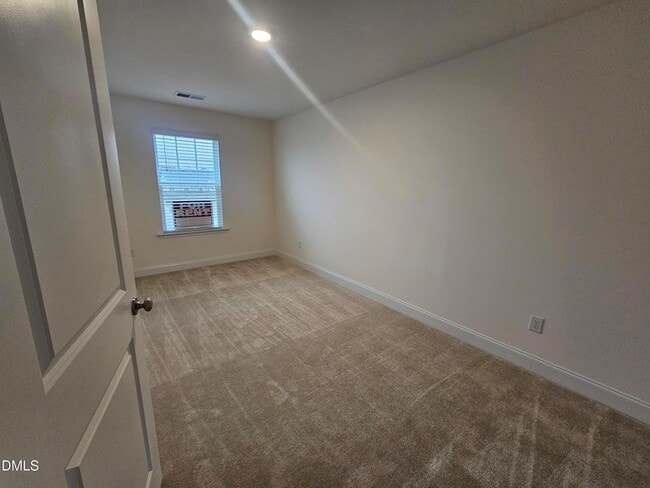 Building Photo - 48 Bloodroot St
