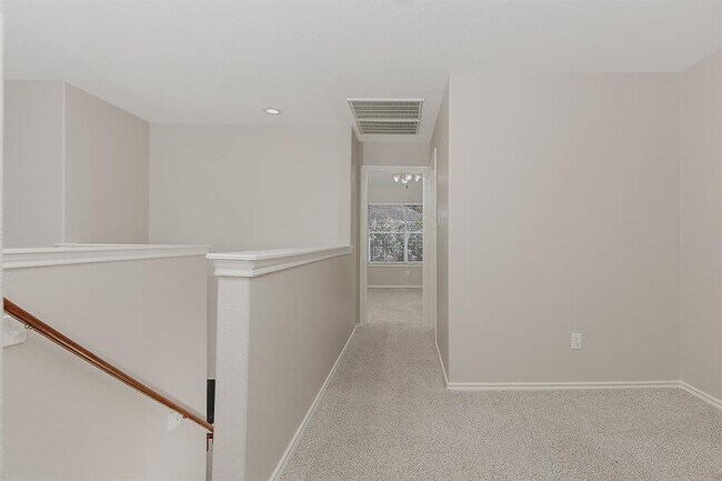 Building Photo - 11 Scenic Brook Ct
