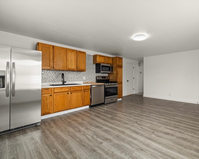 Building Photo - 4057 N Adams St