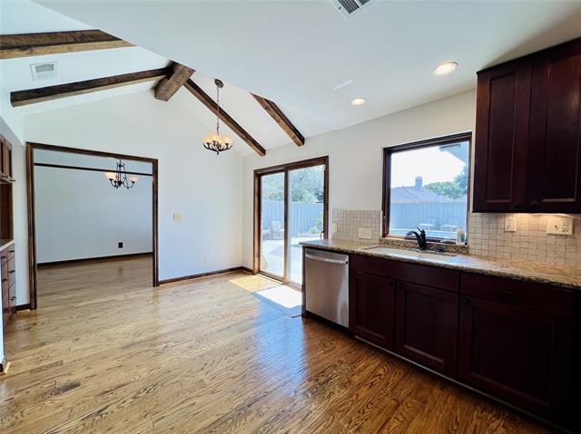 Building Photo - 3916 Bobbin Ln