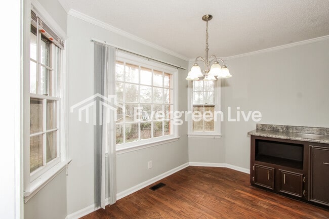 Building Photo - 213 Andover Cir