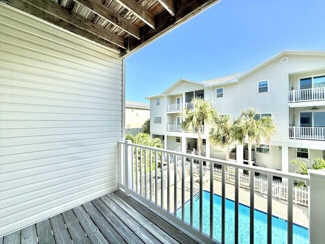 Building Photo - 15473 Gulf Blvd