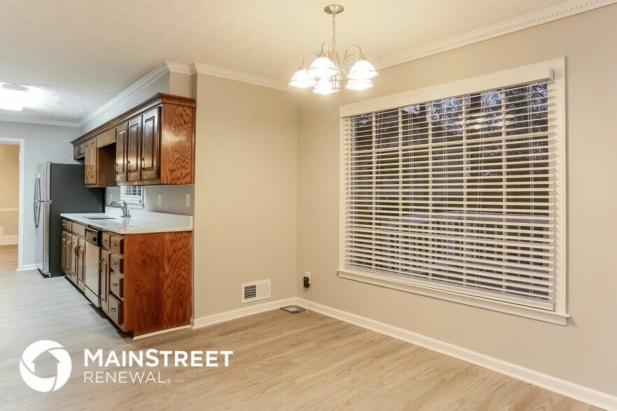 Building Photo - 5132 Clearwater Dr SW