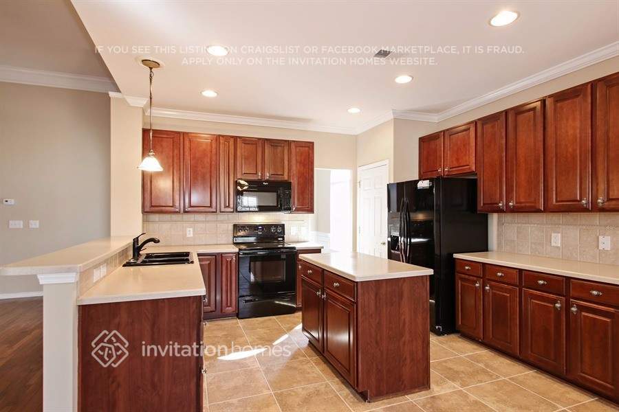 Building Photo - 12711 Kane Alexander Dr