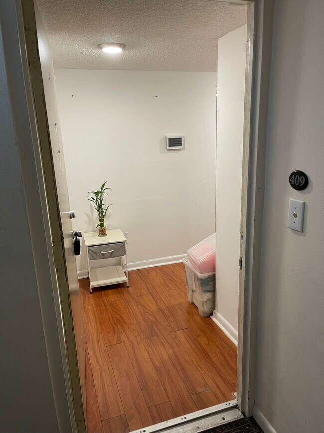 Building Photo - 20840 San Simeon Way