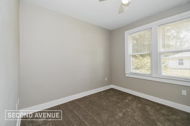 Building Photo - 9043 9th Ave