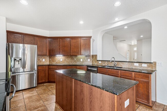 Building Photo - Alamo Ranch Gated Community