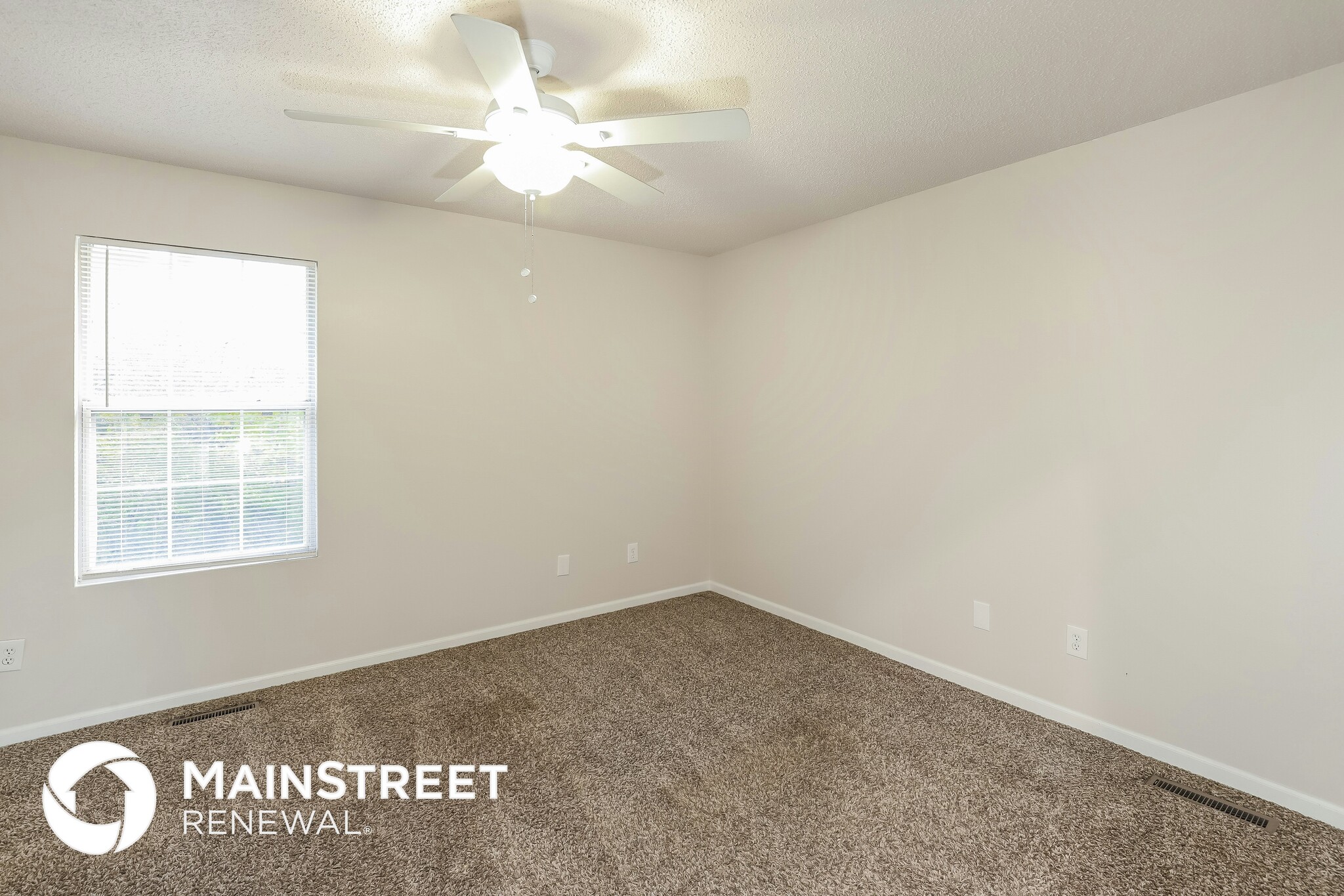 Building Photo - 14805 E Nickell Ave