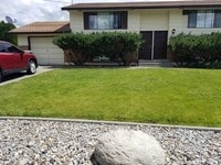 Building Photo - 1022-1024 N. Best Rd