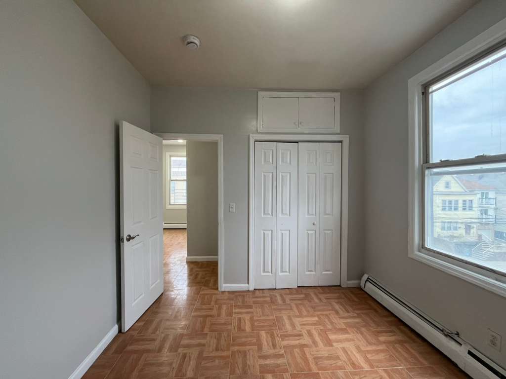 Building Photo - 677 Kennedy Blvd