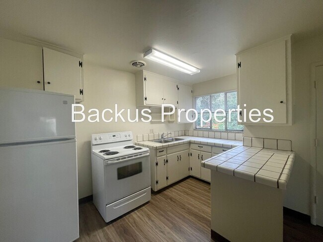 Building Photo - Large two-story home close to Del Monte Shopping Center in Monterey