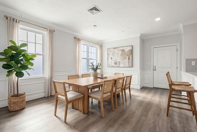 Building Photo - 320 Middlesex Ave