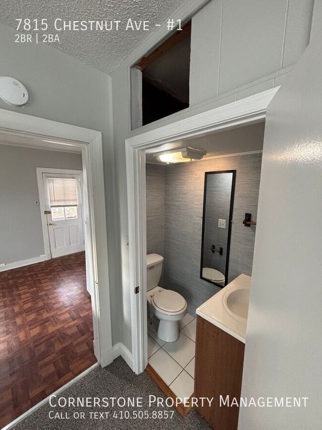 Building Photo - 7815 Chestnut Ave