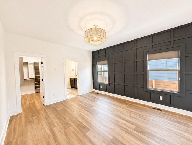 Building Photo - Lovely Weaverville Rental w/ bonus space