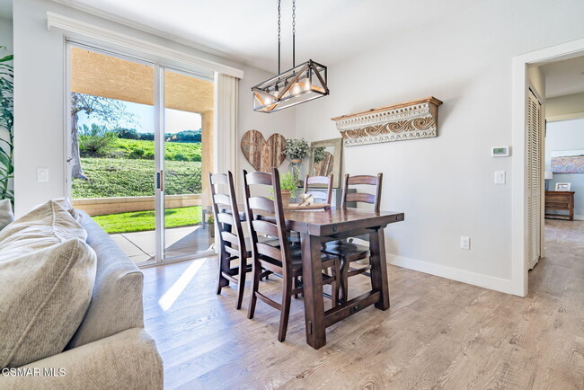 Building Photo - 264 Ridgeton Ln