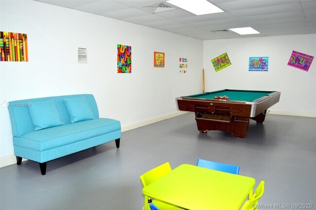 Building Photo - 2101 S Ocean Dr