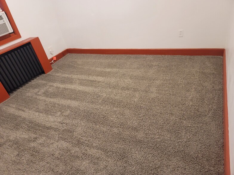 Building Photo - 1622 Bainbridge St