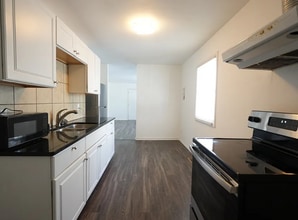 Building Photo - 3613 Jonquil St