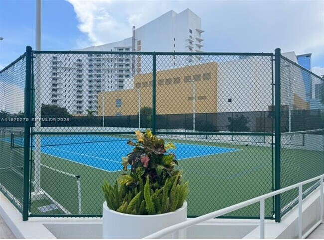 Building Photo - 770 Claughton Island Dr