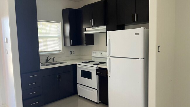 Building Photo - 501 Shiloh Dr