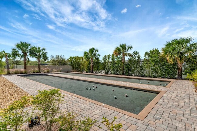 Building Photo - 5720 Palmer Cir