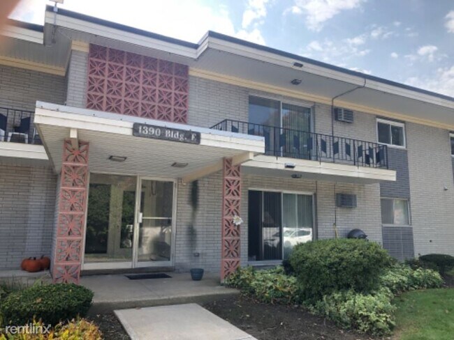 Primary Photo - 2 br, 1.5 bath Condo - 1390 Golden Gate Blvd