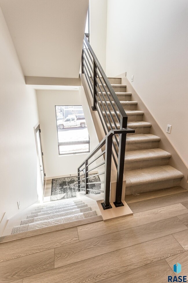 Building Photo - 2803 S Terry Ave