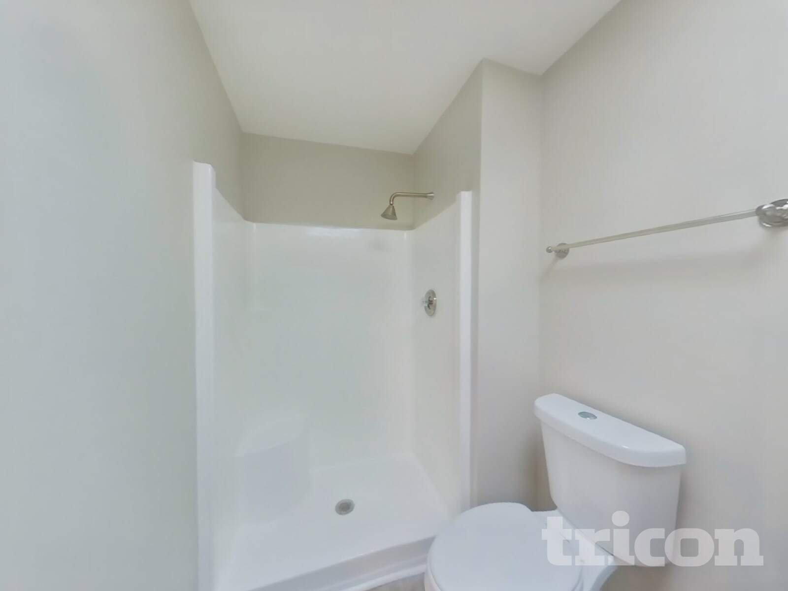 Building Photo - 2405 Ravine Dr